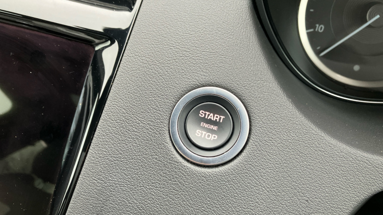 Jaguar E-Pace 2.0 D165 R-Dynamic Black 5dr Auto Diesel Estate